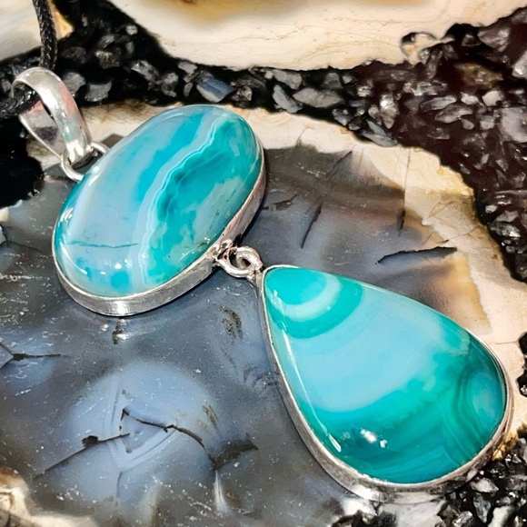 Botswana Lace Agate Pendant 2 7/8” - Picture 13 of 16